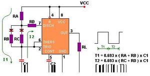 Circuito astable con onda simetrica.JPG