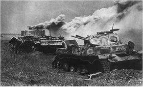 Tanques nazis averiados batalla de kursk.jpg