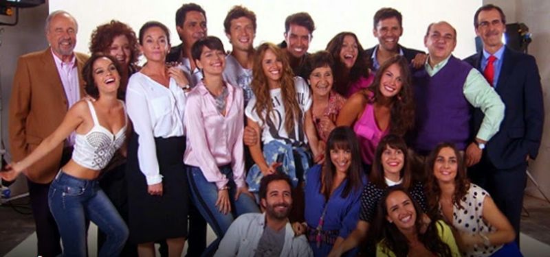 Archivo:1 Elenco Chipe Libre.jpg