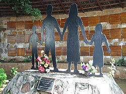 -Memorial de las víctimas del Mozote.jpg
