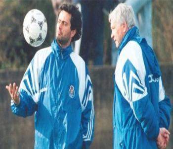 Archivo:Bobby-robson-y-jose-mourinho.jpg