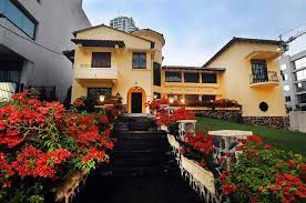 Academia panameña.jpg