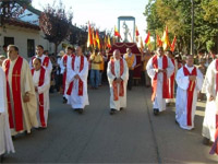 Archivo:Procesión en Yumbel.jpg