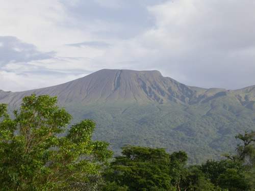 Archivo:Volcan Rincon de la Vieja2.jpg