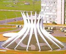 Catedral de brazilia.jpeg