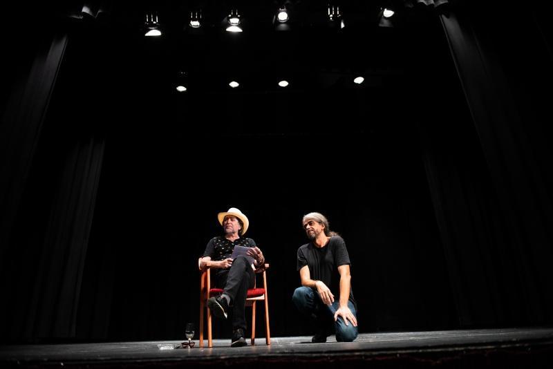 Archivo:Sintiendolo mucho-2.jpg