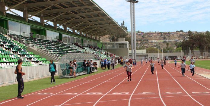 Archivo:Actividades deportivas masivas Estadio Diaguita Ovalle.jpg