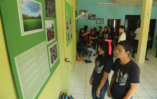 Archivo:Casa de La Cultura de Ciudad Arce.jpg