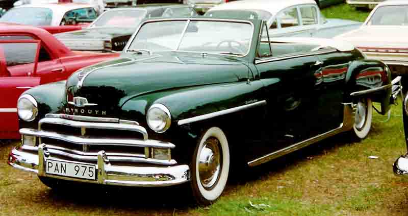 Archivo:Plymouth De Luxe Convertible 1950.jpg