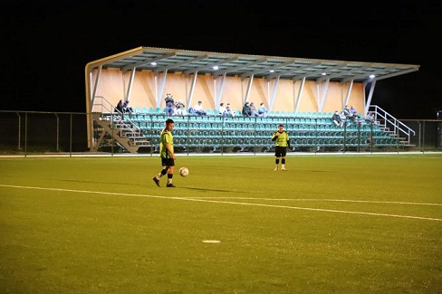 Archivo:Gradería techada Estadio Mantilhue.jpg
