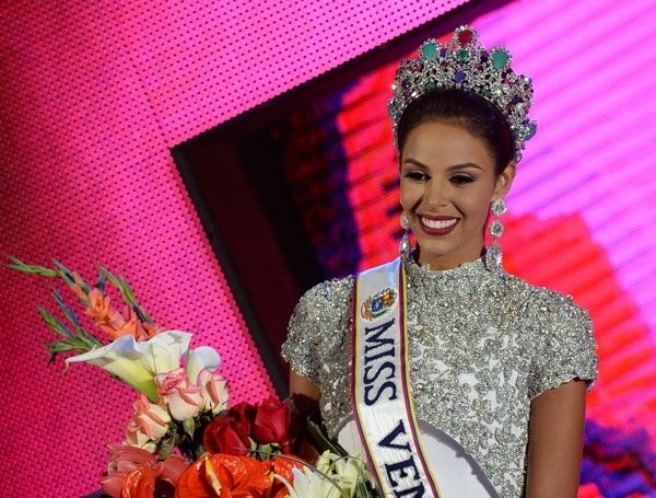 Archivo:Keysi Sayago Miss venezuela 2016.jpg