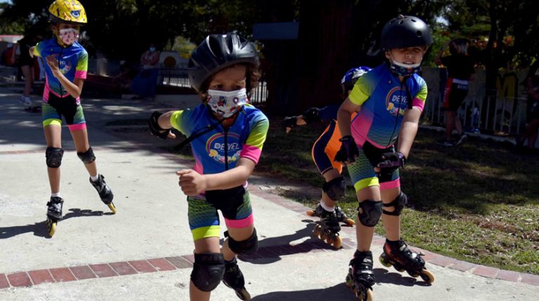 Archivo:Entimbalao-Skate2 .jpg