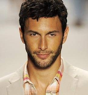 Noah Mills.jpg
