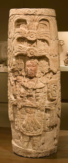 Columna de una FigurA dISFRAZADA.jpeg