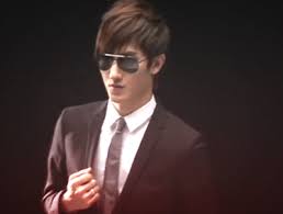Archivo:Zhou Mi014.jpeg