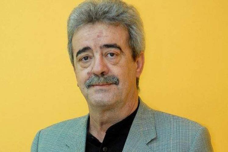 Archivo:Momir Bulatovic Yugoslavia.jpg