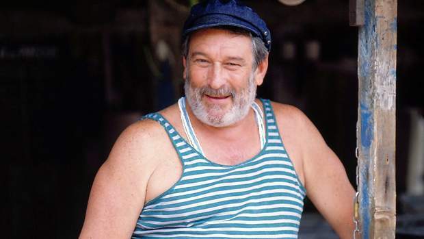 Archivo:Paulo-Goulart-como-Donato-na-novela-Mulheres-de-Areia--size-620.jpg