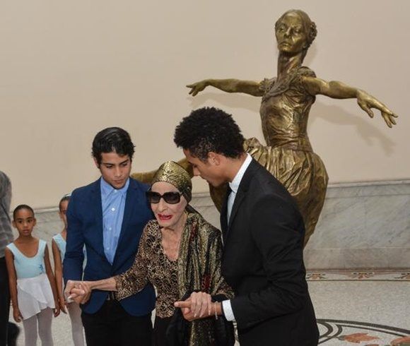 Archivo:Alicia-alonso GTH.jpg