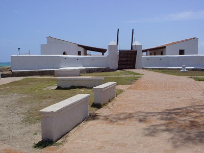 Archivo:Batería Fernando VII en Gibara.jpg