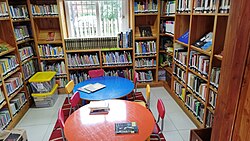 Archivo:Sala infantil biblioteca de futrono.jpg