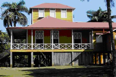 CasaHermanosCastroRuz.JPG