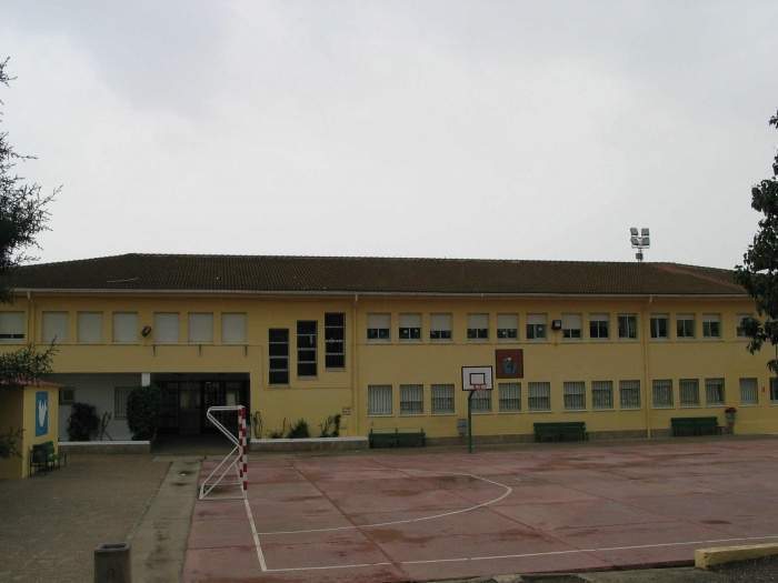 Archivo:Colegio Cano Cartamón 1.jpg