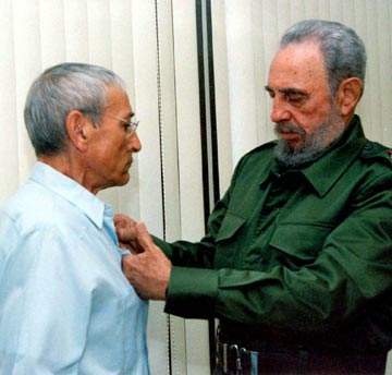 Archivo:Antonio gades y fidel castro.jpg