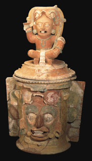 Urna funeraria maya kinich.jpg