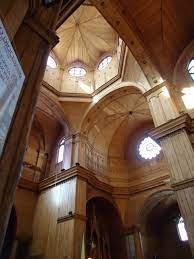 Archivo:Arquitectura, Iglesia de San Frco, Castro1.png