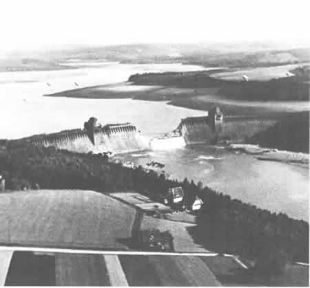 Archivo:Presa Möhne.jpg