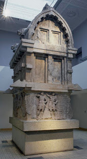 Sarcofago de Payava.jpg