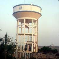 Archivo:Depósito elevado tipo Intze.jpg