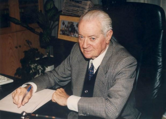 Washington Beltrán Mullin.jpeg