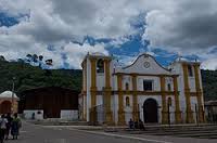Iglesia y plaza central de Santa Catarina Barahona.jpeg