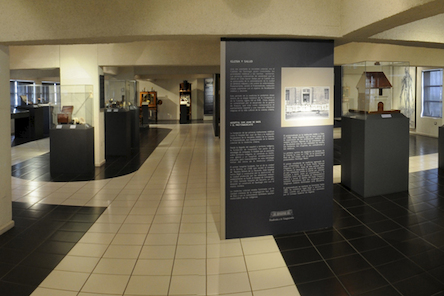 Archivo:Sala del Museo de Medicina.jpg