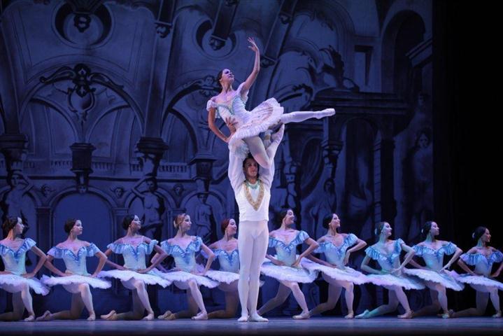 Archivo:Ballet paquita.jpg