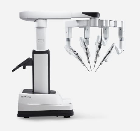 Archivo:Cirugía robótica Da Vinci Xi.png