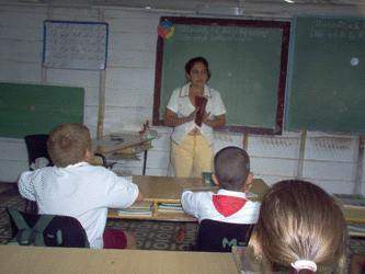 Archivo:Escuela alunao2.jpg