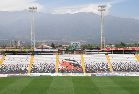 Archivo:Estadio Monumental Sector Cordillera.jpg