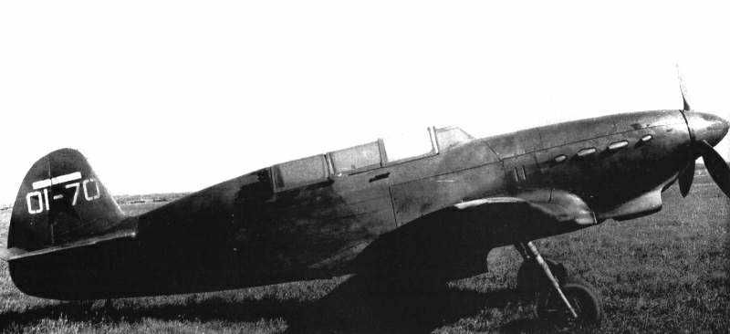 Archivo:Yak7002.jpg