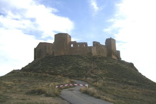 Archivo:Portada castillo-montearagon.jpg