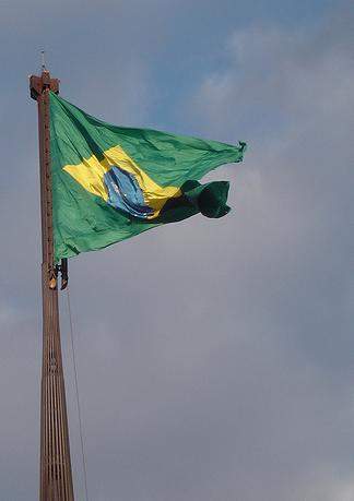 Archivo:Mastil Brasilia.jpg