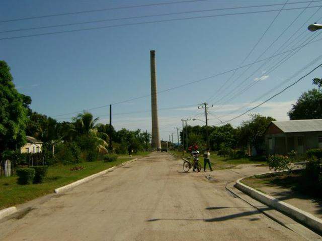 Archivo:Central Pilón (Small).jpg