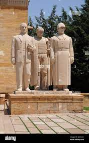 Archivo:Mausoleo Anitkabir2.jpg