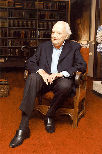 Archivo:Hernán Echavarría Olózaga.jpg