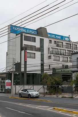 Archivo:Hospital Cilnico Viña del Mar.jpg