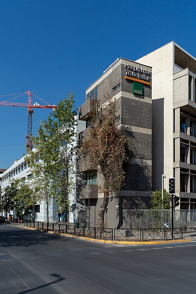 Archivo:Hospital del Trabajador ACHS, Providencia, Santiago.jpg