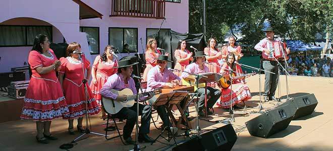 Archivo:Fiesta Coihueco y sus raíces criollas.jpg