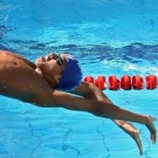 Pedro Medel-piscina.jpg