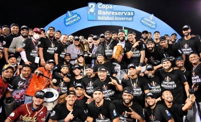Archivo:Gigantes del cibao x3x.jpg 976912859.jpg